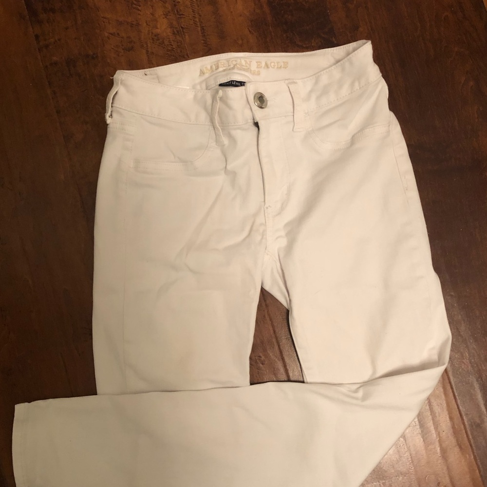 White American Eagle Jeans